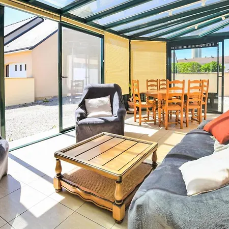3 Bedroom Cozy In * Sainte-Mère-Église